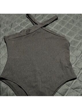 SHEIN Black Ribbed Cross-Back Bodysuit